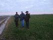 Kolega J�zef, Pawe� i Marcin zwarci i gotowi przed pierwszym p�dzeniem.