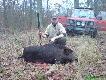 Polowanie zbiorowe 08.12.2007
Ostatnie p�dzenie.
Kilka sekund przed tr�bk�.
Piekny dziczek 67 kg.
Strza� na ok. 6m.
Pierwszy na zbior�wce :))
