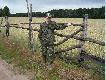 M�j kuzyn �ukasz (>>>�ukasz<<<), podczas letniego spaceru po lesie. 