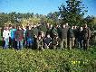 Nadl.Bogdaniec na strzelnicy
24.10.2008 r. - strzelnica w Lubiszynie.Pi�kna,s�oneczna pogoda superancko nastroi�a wszystkich przyby�ych na to spotkanie.Bojowo nastawieni strzelcy z nadle�nictwa Bogdaniec przyst�pili do rywalizacji o Puchar Nadle�niczego.Faworytem by� od samego pocz�tku Janek Jankowski.Nikt nie m�g� Mu  przeszkodzi� w zdobyciu tego pucharu.By� najlepszy.Spotkania takie pozwalaj� innym mniej ostrzelanym kolegom nabra� pewno�ci siebie i podnie�� swoje umiej�tno�ci strzeleckie.Przyk�adem niech b�dzie kol.Witold Kos,kt�ry s�uchaj�c uwa�nie uwag kt�re pada�y z boku od bardziej do�wiadczonych koleg�w,pozwala�y Mu si�ga� po cele,kt�re dotychczas by�y nieosi�galne.Brawo.
