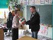 Nagrody ufundowane przez K "SZARAK" w Ktrzynie dla szkolniakw uczestniczcych w jesiennej akcji zbierania kasztanw i odzi