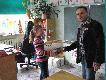 Nagrody ufundowane przez K "SZARAK" w Ktrzynie dla szkolniakw uczestniczcych w jesiennej akcji zbierania kasztanw i odzi

