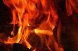 
....ognisko tyz pikne...mozna ogrza� d�onie....