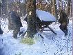 Pocz�tki dokarmiania w tym sezonie.
Podczas tego dokarmiania nikt si� nie spodziewa�, �e b�dzie taka ci�ka zima. Dobrze, �e s� ludzie kt�rzy chc� jeszcze pomaga� . WIELKI WK�AD NASZEGO �OWCZEGO .