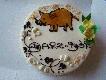 Tort :)
Pierwszy raz w �yciu dosta�em taki tort na urodziny. �ona postanowi�a zrobic mi niespodziank�:) No i uda�o si�. Mo�e nie jest to �adna rewelacja ale cukiernik obieca�, �e do przysz�ego roku podszkoli swoje umiej�tno�ci i nast�pnym razem dzik b�dzie jak �ywy:) Darz b�r!!