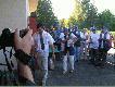 W�dz triumfator�w z trofeum pod��a za Markiem, by... chyba pocieszy� pokonanych