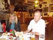 Polowanie hubertowskie L�dek Zdr�j 2011
Polowanie hubertowskie w L�dku Zdroju,dla nizinnych my�liwych na d�ugo pozostaje w pami�ci.Podziwiam przede wszystkim wytrzyma�o�� fizyczn� gospodarzy,kt�rzy niema�e przecie� r�nice wysoko�ci pokonuj� w sobie tylko znany spos�b.Wiem,�e dla Nich to jest te� m�cz�ce,ale dla mnie to by�a gehenna.By� moment,�e musia�em chwilk� odpocz��,poniewa� inaczej p�uca by mi wyskoczy�y z klatki piersiowej.Przyjmuj� to z pokor�,ale zarazem traktuj� jako dodatkowe do�wiadczenie �yciowe.Pe�en szacunek dla tubylc�w.Przyznaj�,�e na polowanie w g�rach patrzy�em  dotychczas troszeczk� inaczej.Jako� tak "l�ej".Mimo wszystko by�o warto.Wspania�a pogoda,cudowna kolorystyka otoczenia,wspaniali ludzie.To stanowi�o rekompensat� za m�j wysi�ek fizyczny.Zwierzyna na kt�r� polowali�my skutecznie unika�a z nami kontaktu,ale pokot niezale�nie od wszystkiego uda�o si� u�o�y�.Byk oraz dwie �anie.Kr�lem Polowania zosta� znany sk�din�d Remigiusz W�odarczyk.Gratulacje.Wszystkim Kolegom bior�cym udzia� w polowaniu serdeczne dzi�ki za fajnie sp�dzony dzie�.Pozdrawiam.DB