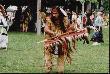 Pow-Wow
„Pow Wow”  - india�ski festiwal - w obecnym „wydaniu” to spotkanie ludzi r�nych ras, nacji w celu bli�szego poznania si�. 

Organizatorami s� tubylcy, kt�rzy prezentuj� swoj� kultur�, obrz�dy, taniec, �piew, kt�remu wt�ruje rytm b�bn�w. Taniec jest esensj�. Opowiada o �yciu, polowaniu, wyra�a smutek, rado��. 
 
Go�cie spoza spo�eczno�ci „india�skiej” uczestnicz� w nim, nie tylko jako bierni obserwatorzy ale tak�e jako ...tancerze. Do niekt�rych prostych  ta�c�w proszeni s� „kibice”. W takiej sytuacji nie wypada odm�wi�, bo mo�e to by� zinterpretowane jako obraza lub jako nieuprzejmo�� (ja nie odm�wi�em i ta�czy�em z tubylcami).

„Pow Wow” jest wa�nym �rodkiem przekazu z pokolenia na pokolenie kultury i spu�cizny w�r�d tubylc�w. Ma te� istotne znaczenie dla ca�ej spo�eczno�ci kanadyjskiej jako  �r�d�o wiedzy o �yciu i dorobku pierwszych mieszka�c�w. 

Wed�ug starej legendy, zatoka Wikwemikong stanowi�a kolebk� wszystkich bobr�w w Ameryce P�nocnej (st�d si� one rozprzestrzeni�y). Mnie pisz�cemu ksi��k� z bobrem w tytule ("Kanada - kraj bobra i klonowego li�cia"), wypada�o nie tylko odwiedzi� to miejsce, ale i zata�czy� z tubylcami na ich cze��.

Pow Wow odbywaj� si� te� w innych miejscach. B�d�c w Kanadzie warto odwiedzi� Muzeum Cywilizacji w Ottawie, bo w nim obrzymia cz�� powierzchni wystawowej po�wi�cona jest kulturze "Indian" zamieszkuj�cych rozleg�e obszary dzisiejszej Kanady. Eksponaty r�nych nacji, szczep�w, plemion, a tak�e eksponaty nawi�zuj�ce do okresu spotkania z bia�ym cz�owiekiem i p�niejszej z nim wsp�pracy, wymiany handlowej (kurierzy le�ni, woja�erowie itd.). 
