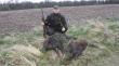 16-04-2015 �owisko zalesie. Wp�lnie z kandydatem �ukaszem postanowilismy jeszcze rano zajrzec na uprawe bobiku, i o to efekt dublet  przelatk�w(3,4). Kol �ukasz wch�aniasz wiedze, obserwuj , ucz sie a naprawde bedziesz dobrym my�liwym . Pozdrawim koleg�w po strzelbie i zycze takich wspania�ych prze�yc na niwie �owieckiej Darz B�r